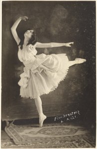 [Ballerina on Pointe]