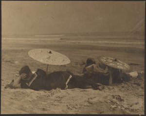 [Scène de plage avec parapluies en papier] - Louis Fleckenstein