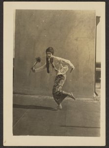 [Danseuse sur le toit]