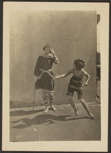 [Danseurs sur le toit]