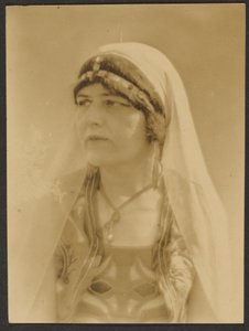 [Nautch Girl] - Louis Fleckenstein