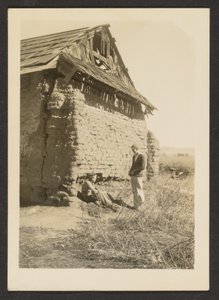 [Deux hommes près d
