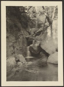 [Femme à la cascade] - Louis Fleckenstein
