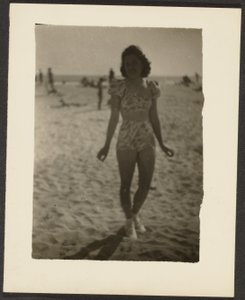 [Femme en bikini] - Louis Fleckenstein