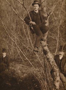 Homme assis dans un arbre - Louis Guichard