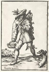 Paysan avec houe, panier et poule