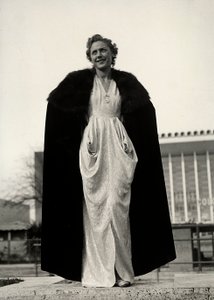 Mannequin en robe de soirée, création de la maison de couture "Graldi" - Luis Bogino