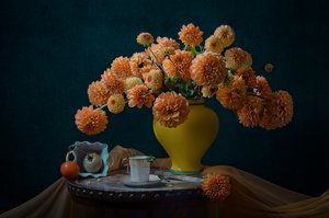 Nature morte aux dahlias d
