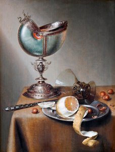 Nature morte à la coupe nautile