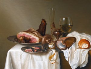 Nature morte au jambon et coupe Nautilus