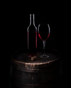 Nature morte classique au vin rouge