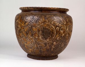 Grande jardinière des frères Martin décorée de plantes et de feuillages enroulés, 1888