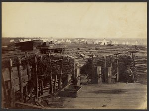 [Fortifications, Manassas, occupées par le 13e Mass.] - Mathew B. Brady