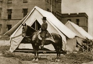 Le général Hooker à cheval, 1863 - Mathew B. Brady