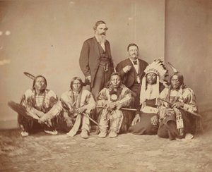 Général J. E. Smith et Indiens