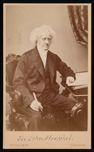 Portrait de Sir John Frederick William Herschel 1792-1871, avant 1871 - Maull and Co