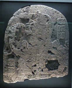 Fragment de panneau avec souverain, région de Peten, période classique tardive, 600-900 AD - Mayan