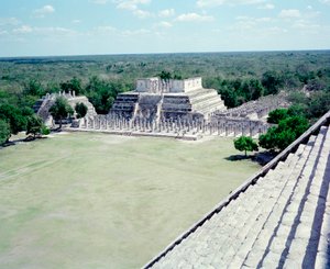 Civilisation précolombienne : vue du site de Chichen Itza dans la région du Yucatan - Mayan Mayan