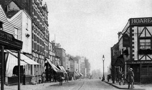 La Grande Rue, Highgate Village, Londres - McLeish