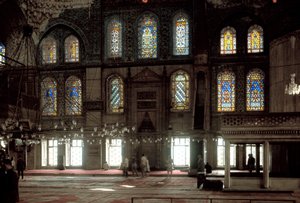 Art ottoman : vue intérieure de la Mosquée Bleue construite entre 1609 et 1617 - Mehmet Aga