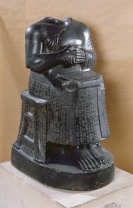 Statue sans tête du prince Gudea (2170-2130 av. J.-C.) en tant qu