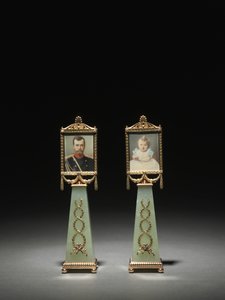 Miniatures encadrées : Portrait du Tsar Nicolas II et Portrait de la Grande-Duchesse Olga, firme de Peter Carl Fabergé - Michael Evlampievich Perkhin