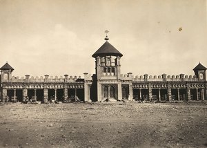 « Construire un empire » à l