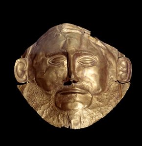 Masque funéraire en or mycénien (de Mycènes) connu sous le nom de "Masque d