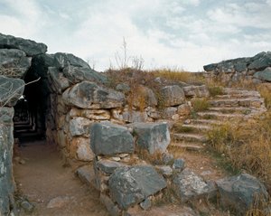Art mycénien : passage couvert de la citadelle mycénienne, ville de Tirynthe, vers 1200 av. J.-C. Grèce - Mycenaean