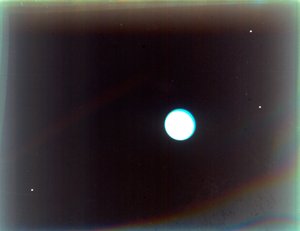 Uranus avec les satellites Miranda, Ariel et Umbriel, de Voyager 2, 24 janvier 1986 - NASA Images