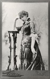 Portrait de Sarah Bernhardt (1844-1923) pris aux États-Unis - Napoleon Sarony