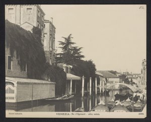 Vue sur le Rio dei Ognissanti à Venise - Neue Photographische Gesellschaft