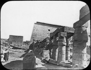 Grand Temple, Louxor, Égypte, vers 1890 - Newton and Co