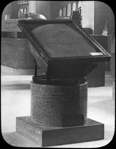 La Pierre de Rosette, British Museum, Londres, vers 1890 - Newton and Co