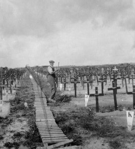 Cimetière du cratère de Hooge, près d