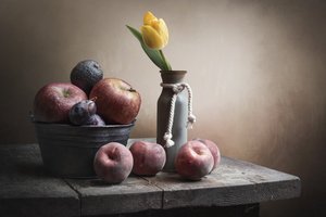 Nature morte rustique aux fruits