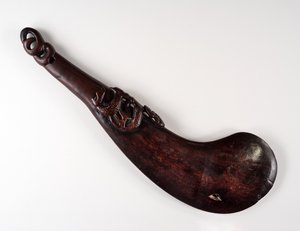 Massue de guerre (Wahaika), début du 19e siècle - Oceanic Oceanic