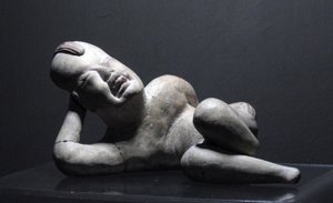 Figurine de bébé Olmèque allongée, Villa Nueva - Olmec