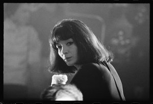 Juliette Gréco dans un club enfumé