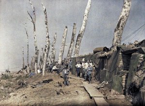 La ligne française à Het Sas dans une zone dévastée par des tirs d