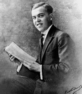 Christian Bérard (1902-1949) peintre et costumier français, cousin de Madeleine Renaud, photo par Nadar vers 1920
