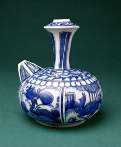 Kendi bleu et blanc safavide, 1600-50 (faïence peinte sous glaçure)