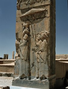 Vue du tripylon du palais de Darius, VIe siècle av. J.-C. - Persian School