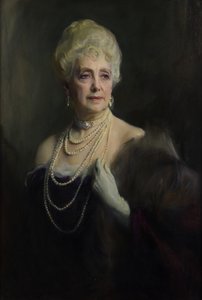 La Très Honorable Mabell Ogilvy, Comtesse Douairière d