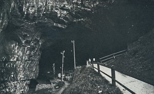 Peak Cavern, 1910 - Photochrom Co Ltd of London