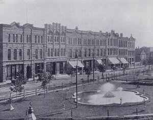 Canada : Victoria Row, depuis Queen