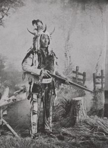 Indien pierreux en costume de guerre - Photographer Canadian