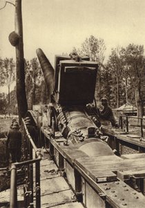 Canon ferroviaire allemand de 380 mm du type utilisé dans les bombardements de Verdun et Dunkerque, France, Première Guerre mondiale - Photographer German
