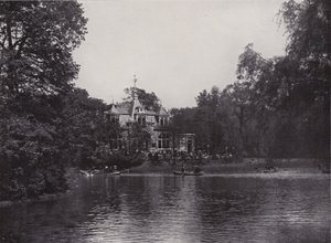 Grand Jardin, lac Karola et restaurant - Photographer German
