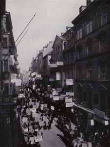 Leipzig : Petersstrasse pendant la foire - Photographer German